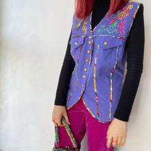 Load image into Gallery viewer, USA Trims Details Vest