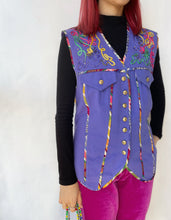 Load image into Gallery viewer, USA Trims Details Vest