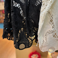 Load image into Gallery viewer, Jamm select | Fafa Crochet Cardigan (Black/White)
