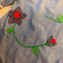 Load image into Gallery viewer, Vintage Cute cute Garden Shirt🌻
