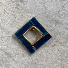 Load image into Gallery viewer, Vintage Scarf Clip / Pendant

