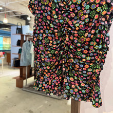 Load image into Gallery viewer, Moschino Y2K Floral Pattern Top
