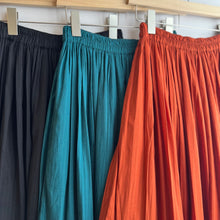 Load image into Gallery viewer, Jamm select | Layered Skirt (3colours)
