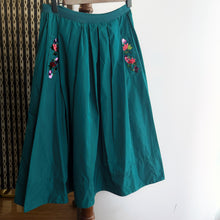 Load image into Gallery viewer, Japan Brand Muveil Sequins Pocket Skirt
