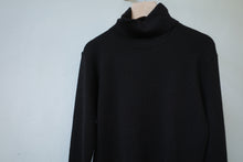 Load image into Gallery viewer, Mondi Colourblock Turtle Neck Knit Long Top
