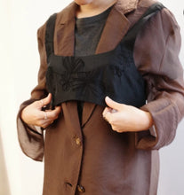 Load image into Gallery viewer, Jamm select | Flower Embroidered Top
