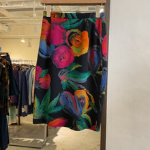 Load image into Gallery viewer, Vintage Pattern Skirt
