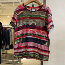 Load image into Gallery viewer, Vintage Pattern Knit Top
