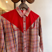 Load image into Gallery viewer, 70s Check Pattern Shirt
