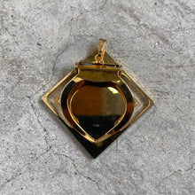 Load image into Gallery viewer, Vintage Scarf Clip / Pendant
