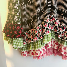 Load image into Gallery viewer, Kenzo 層層花花針織Cardigan
