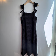 Load image into Gallery viewer, Jamm select | Velvet Slipdress
