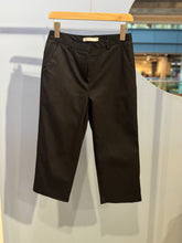 Load image into Gallery viewer, Jamm select | Capri Pants
