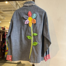 Load image into Gallery viewer, Vintage Flower shirt
