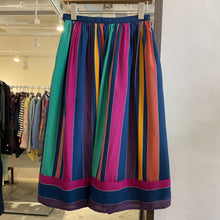 Load image into Gallery viewer, Vintage Striped Pattern Skirt
