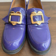 Load image into Gallery viewer, Moschino Heart Buckle Purple loafers
