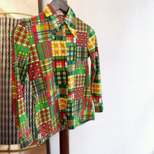 Load image into Gallery viewer, 70s Vintage Shirt
