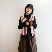 Load image into Gallery viewer, Jamm select | Ruffle Top (Black/White/Striped)
