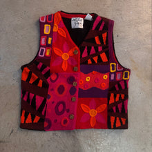 Load image into Gallery viewer, Vintage colourful Knit Vest
