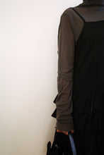 Load image into Gallery viewer, Jamm select | Fafa Sleeve Mesh Top (Grey/Ivory)
