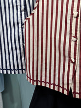 Load image into Gallery viewer, Jamm design | 直線與曲線背心(Burgundy/Navy)
