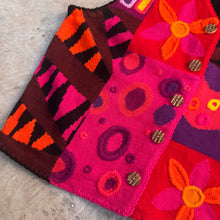 Load image into Gallery viewer, Vintage colourful Knit Vest
