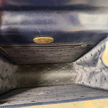 Load image into Gallery viewer, Vintage Leather Crossbag
