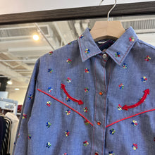 Load image into Gallery viewer, Vintage Embroidery Flower Pattern Shirt

