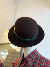 Load image into Gallery viewer, Moschino Heart Buckle Hat
