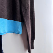 Load image into Gallery viewer, Jamm select | Colourblock knit polo top (Navy/Brown)
