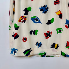 Load image into Gallery viewer, Vintage Pattern Skirt
