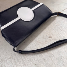 Load image into Gallery viewer, Vintage Leather Crossbag
