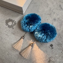 Load image into Gallery viewer, Toga Pulla | Momo earrings
