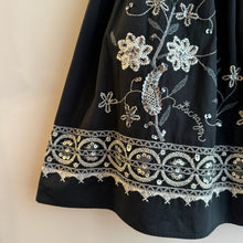 Load image into Gallery viewer, Vintage Embroidery Skirt
