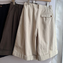 Load image into Gallery viewer, Jamm select | Wide Shorts (Black/brown/ivory)
