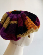 Load image into Gallery viewer, Vintage Knitted Beret
