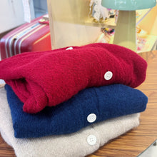 Load image into Gallery viewer, Jamm select | VNeck Cardigan
