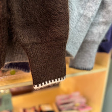 Load image into Gallery viewer, Jamm select | VNeck Mohair sweater
