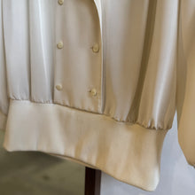 Load image into Gallery viewer, Vintage Double breasted Blouse
