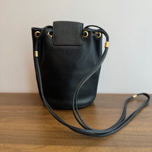 Load image into Gallery viewer, Vintage Italy leather bag
