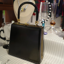 Load image into Gallery viewer, Vintage Box bag
