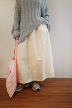 Load image into Gallery viewer, Jamm select | Round Curve Skirt
