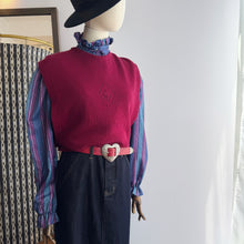 Load image into Gallery viewer, Vintage Salvatore Ferragamo Knitted Top
