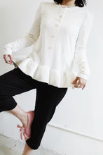 Load image into Gallery viewer, Jamm select | Ruffle Top
