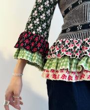 Load image into Gallery viewer, Kenzo 層層花花針織Cardigan
