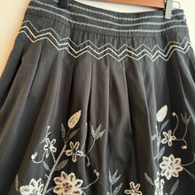 Load image into Gallery viewer, Vintage Embroidery Skirt
