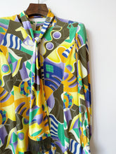 Load image into Gallery viewer, 80s Tied Neck Pattern Dress
