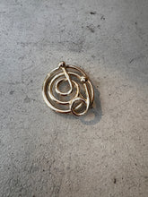 Load image into Gallery viewer, Vintage Brooch
