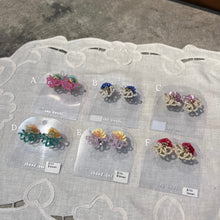 Load image into Gallery viewer, sep.beads | 珊瑚earrings

