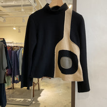 Load image into Gallery viewer, Vintage Space age Style Turtle neck Top
